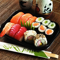 Sushi tálak és dobozok