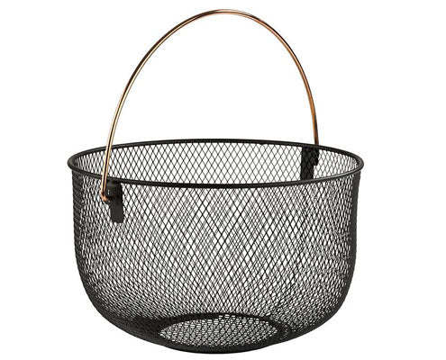 Kosár gyümölcsnek vagy kenyérnek, átm. 30 cm, mag. 19 cm, metál fekete, réz füllel Fő kép