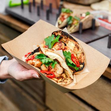 A streetfood tálcák és csomagolások elterjedése és előnyei kiemelt kép